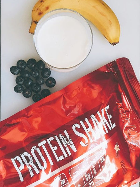 Koktajl białkowo truskawkowy